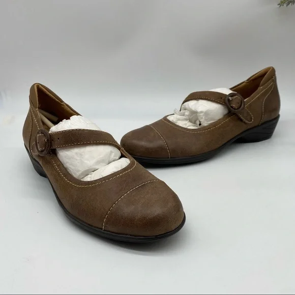 Softwalk orthotics chatsworth maryjane in Sage size 7.5N
Narrow width - Picture 1 of 7